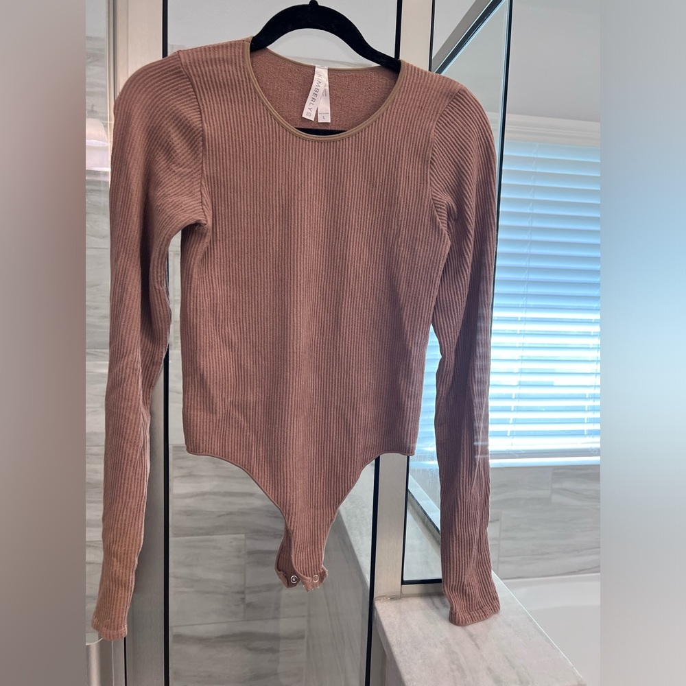 Ribbed nude bodysuit